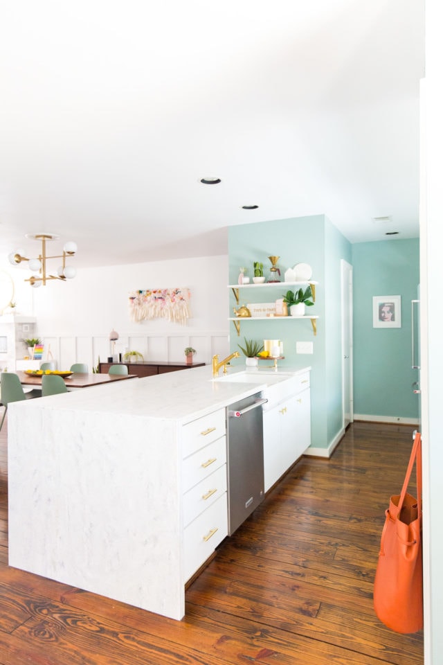 Sugar & Cloth Casa: Our Kitchen Makeover Reveal! by top Houston lifestyle blogger Ashley Rose of Sugar & Cloth #design #homedecor #interiors #kitchen #makeover