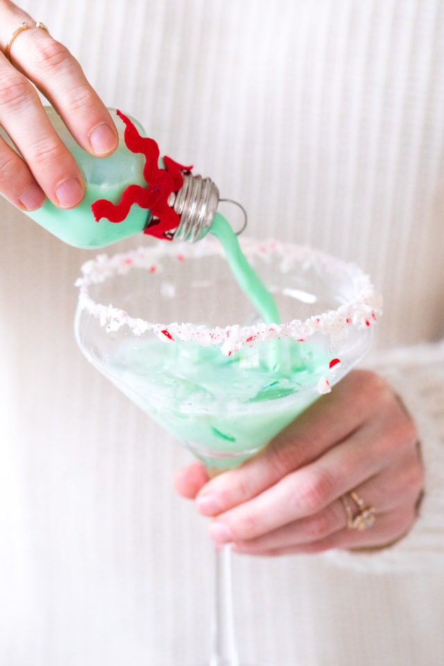 mint green rumchata cocktails - Pour your own ornament holiday cocktail! How to Make Easy Christmas Cocktails in Ornaments by top Houston lifestyle blogger Ashley Rose of Sugar & Cloth #christmas #cocktail #easy #ideas #holidays #winter #ornament #decor #recipe