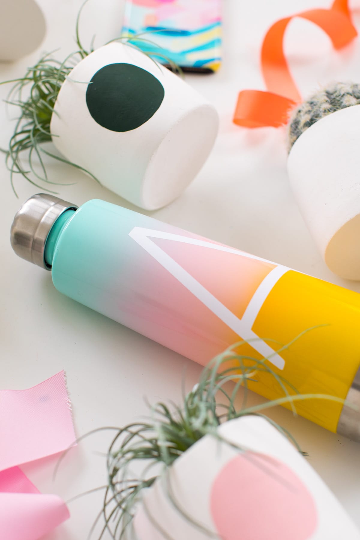 a monogrammed gradient water bottle my favorite etsy finds for christmas! Etsy Gift Guide For The Whole Family Under $75 by top Houston lifestyle blogger Ashley Rose of Sugar and Cloth #christmas #gifts #giftguide #holidays #presents #ideas #family #winter #handmade #etsyfinds #shopping #homedecor #style