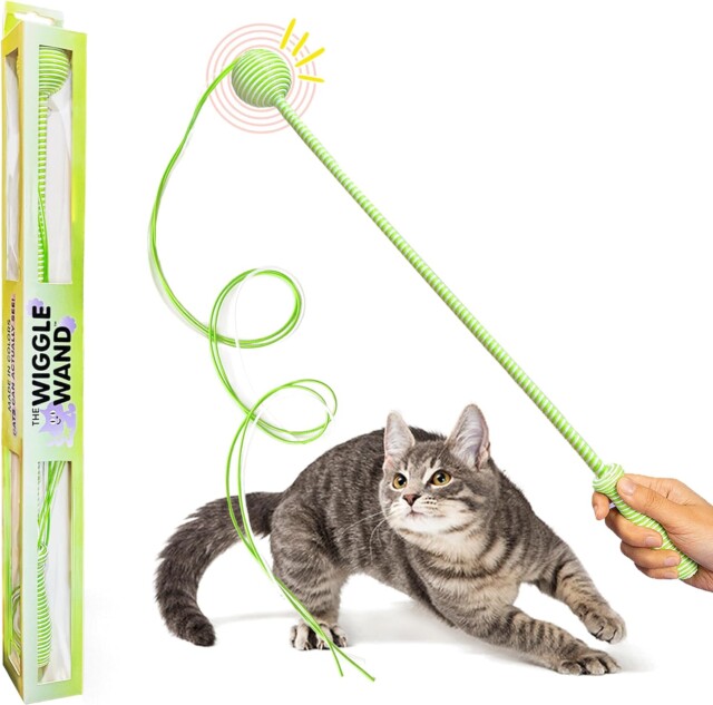 Interactive Cat Wand String Teaser Toy, 2024, Green - Unique Toy with Triple-Tail Design, Durable Cotton & Rattle Sound - Ideal for Indoor Cats, Kitten Toy