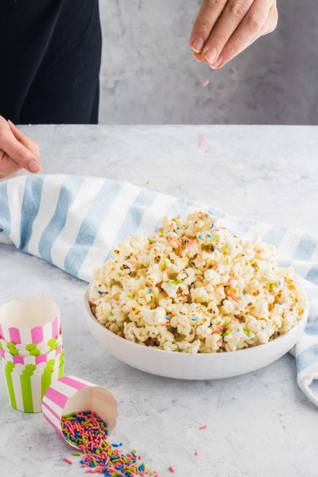 diy white chocolate funfetti popcorn by top Houston lifesyle blogger Ashley Rose of Sugar and Cloth #recipes #entertaining #idea 