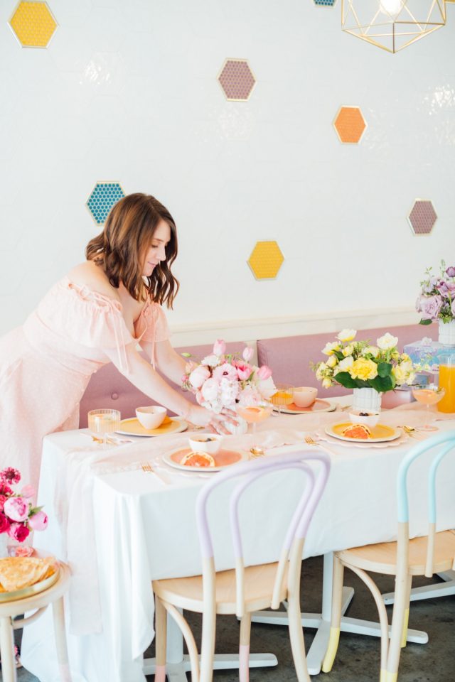 A Perfectly Pastel Easter Table Idea