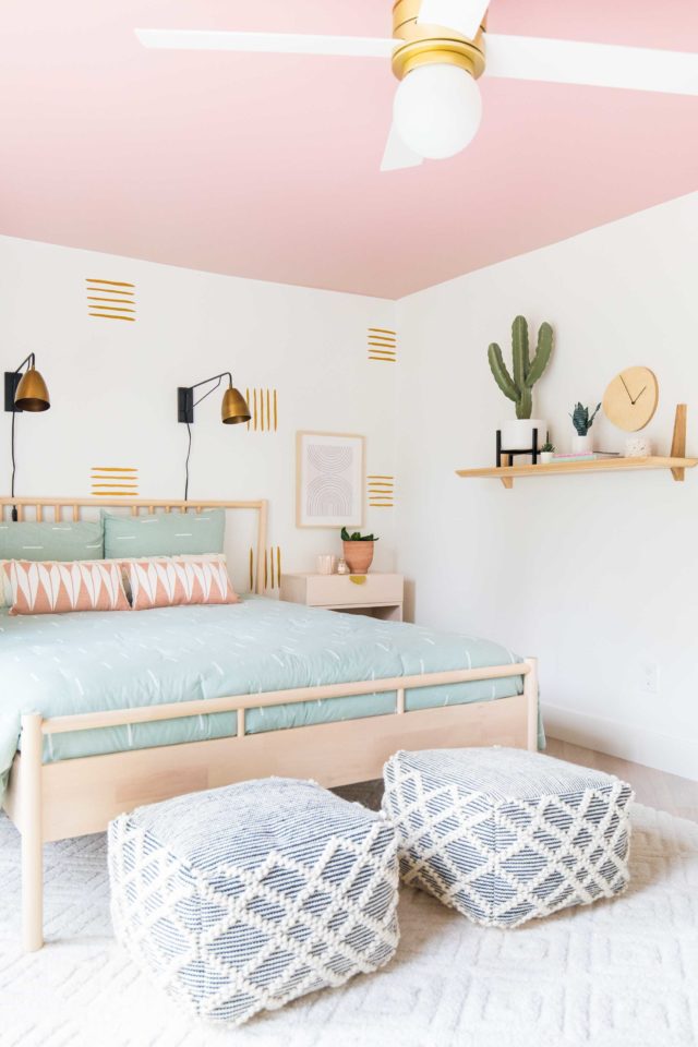 Want to know how to paint an accent wall thats simple and still packs a statement? I'm sharing the how to for our guest bedroom makeover and statement wall and it's so easy to do! by top Houston lifestyle blogger Ashley Rose of Sugar & Cloth #design #interiors #decor #homedecor #makeover