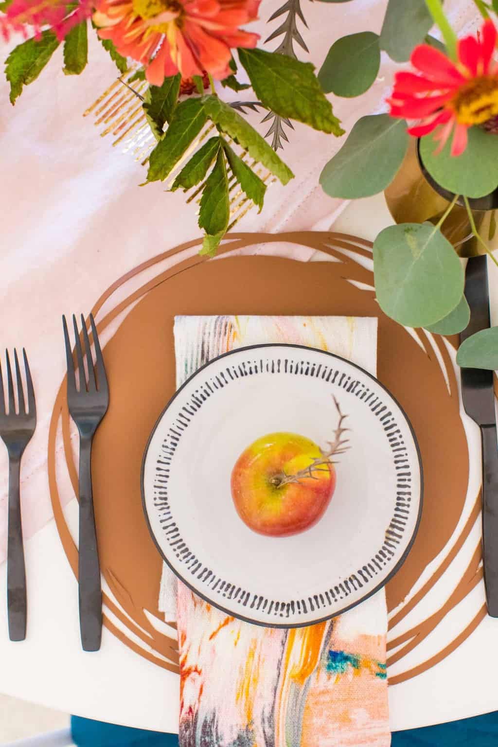 diy round leather placemat