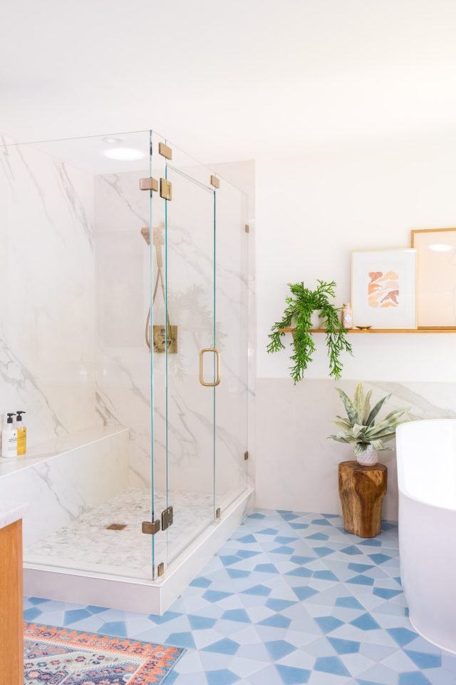 photo of an enclosed glass shower in a master bathroom remodel 