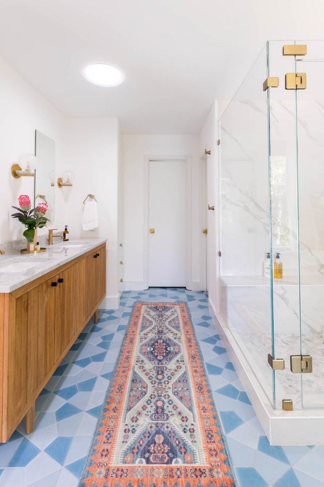 photo of tile and statement floor in masterbathroom remodel