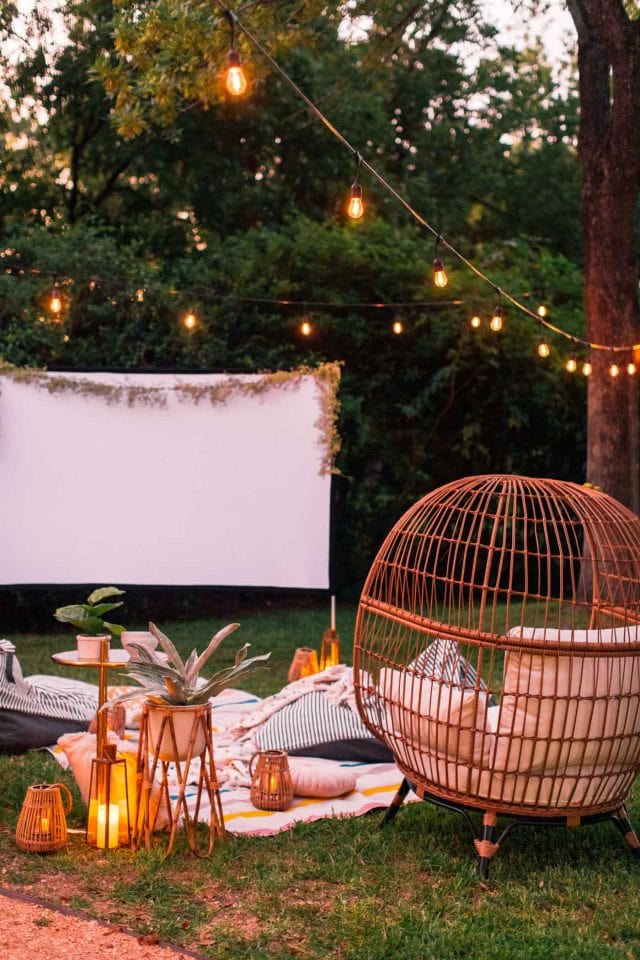 outdoor movie night ideas - cozy seating