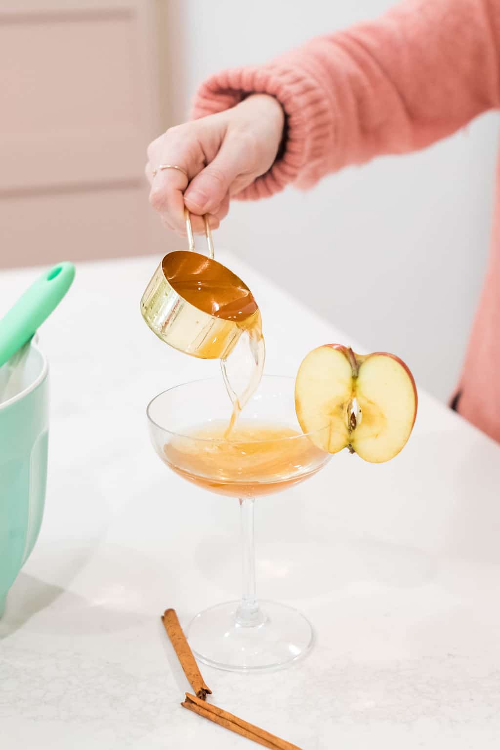 photo of the apple cider vinegar drink served warm by top Houston lifestyle blogger Ashley Rose of Sugar & Cloth