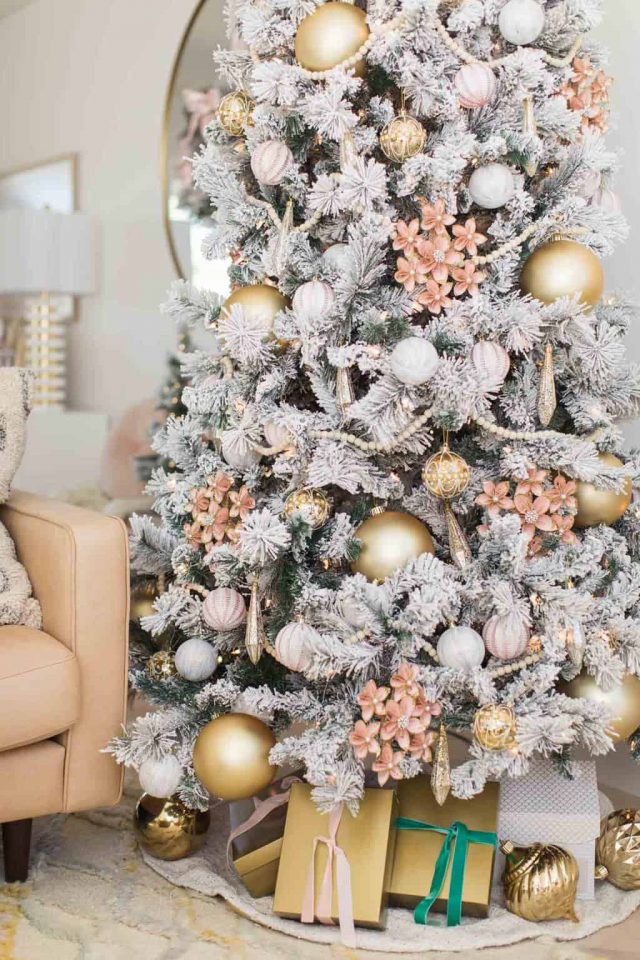 pink and gold christmas tree decorations