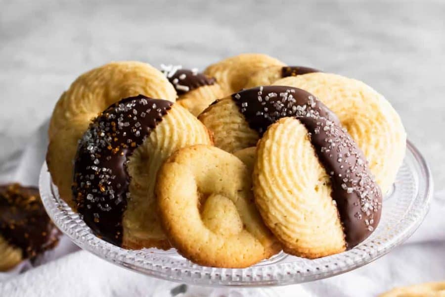 photo of the different ways to garnish easy butter cookies by top Houston lifestyle blogger Ashley Rose of Sugar & Cloth