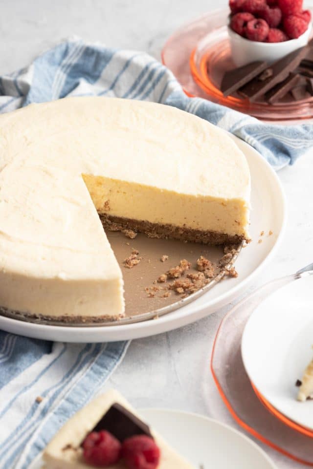 photo of how to make low carb cheesecake by top Houston lifestyle blogger Ashley Rose of Sugar & Cloth