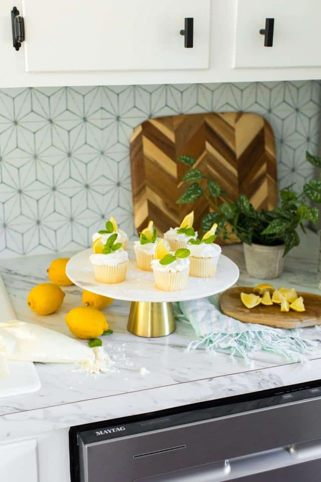 Lemon Cupcakes Recipe with Lemon Frosting