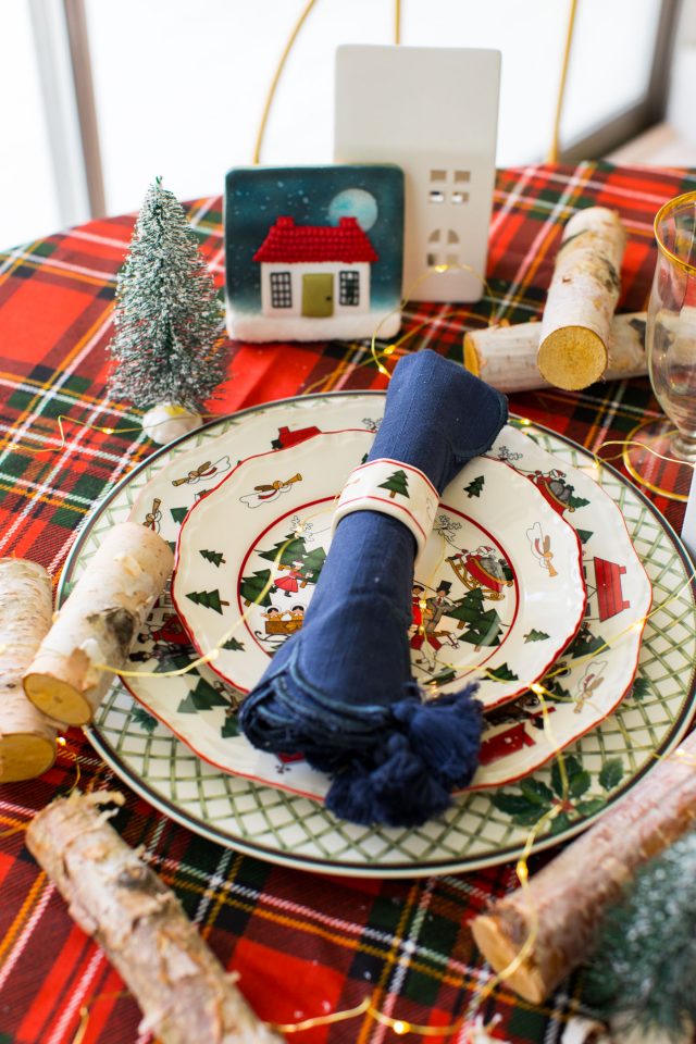 Christmas aesthetic - photo of a classic vintage Christmas by Ashley Rose of Sugar & Cloth