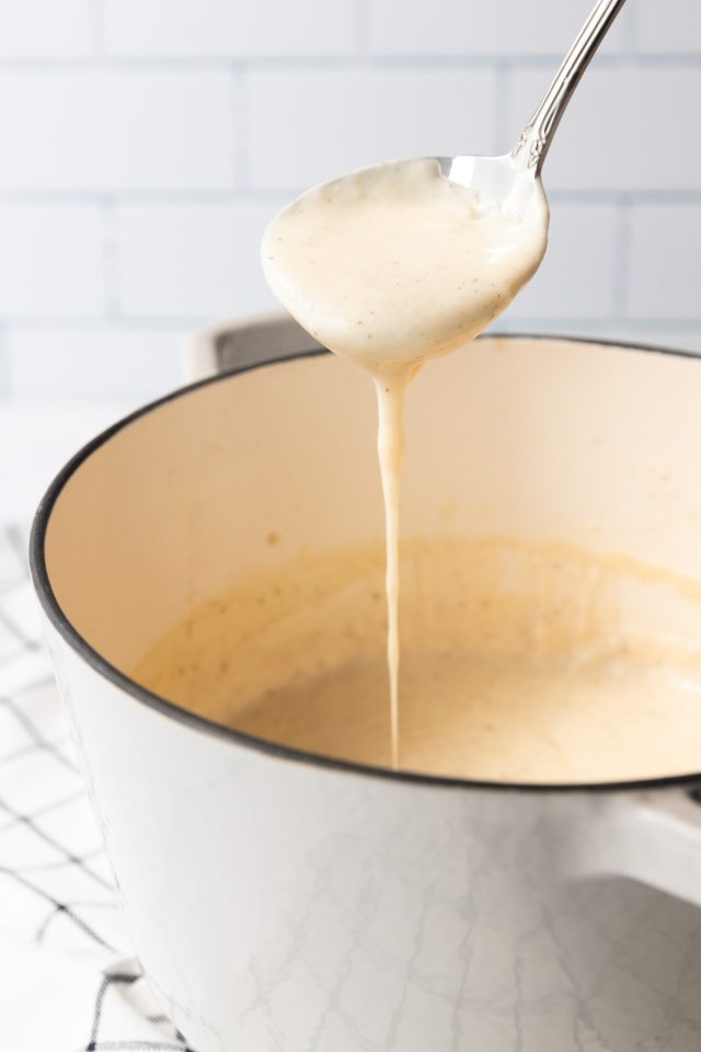 Country Gravy Recipe - photo of the country gravy thickening