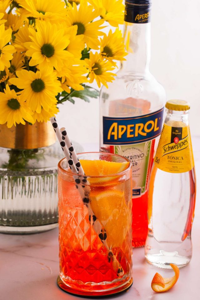 aperol gin cocktails - tonic drink