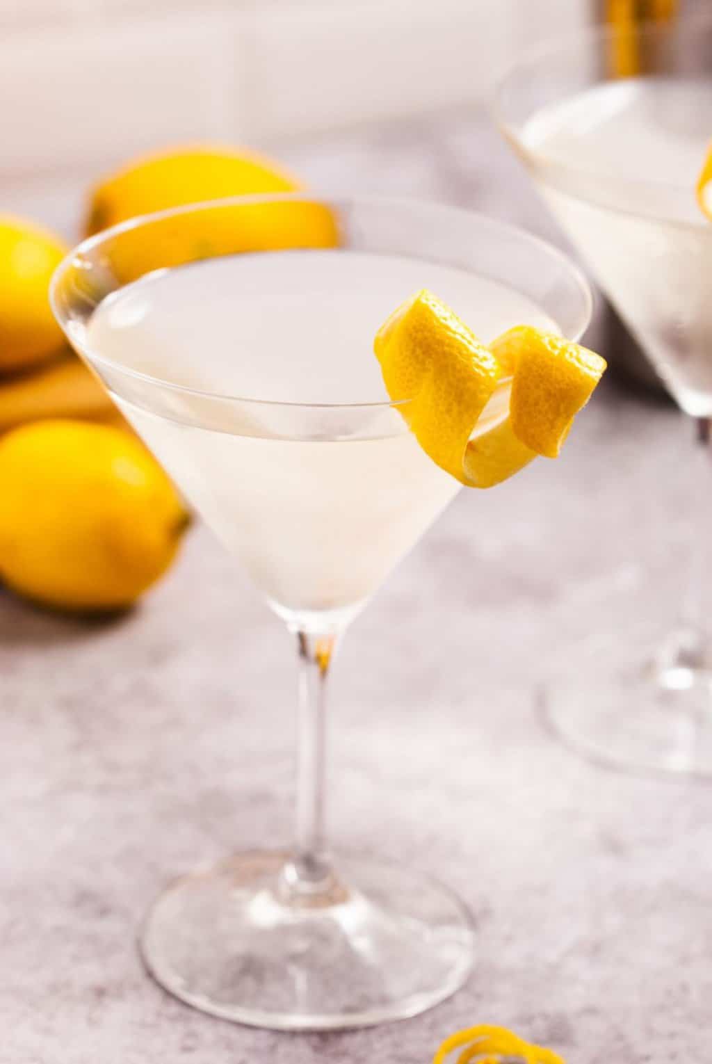 martini-with-a-twist-recipe-sugar-cloth