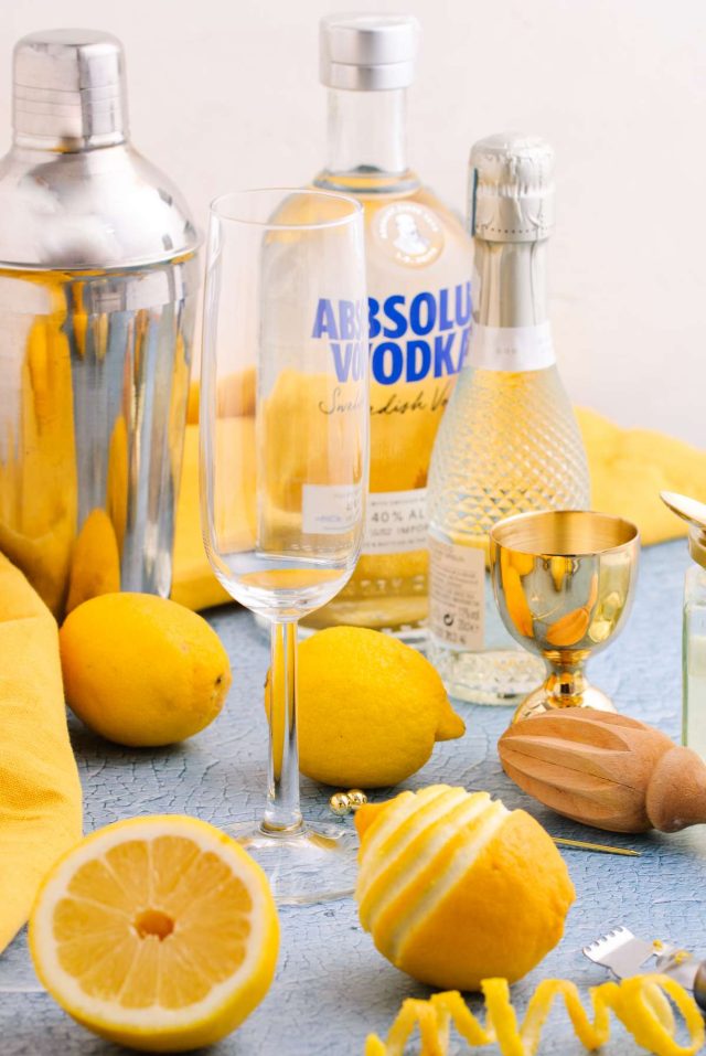 whats in a french 76 - ingredients needed to make the cocktail