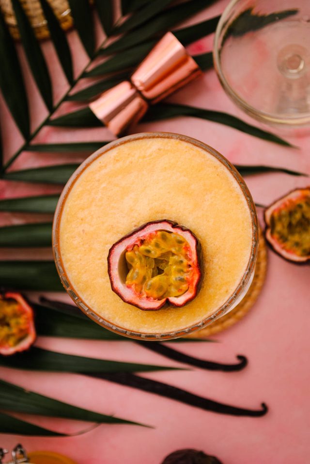 how to make a passionfruit martini