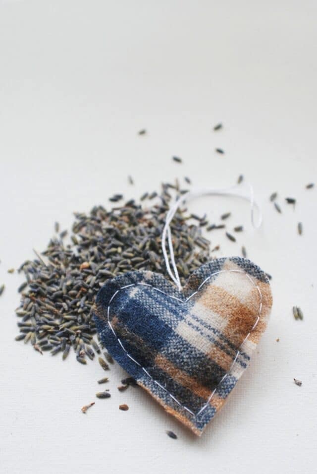 DIY Lovely Lavender Sachet for Mother's Day homemade gift ideas