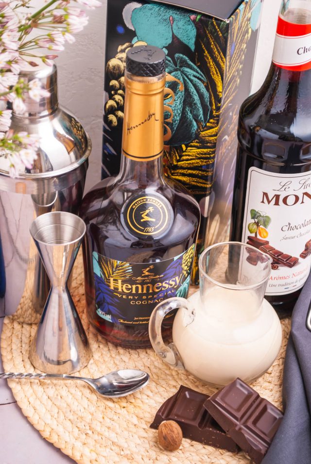 Ingredients used to Prepare a Brandy Alexander Cocktail