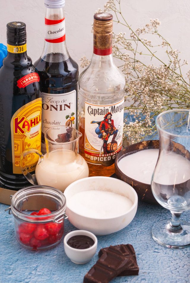 ingredients used to make Bushwacker cocktail