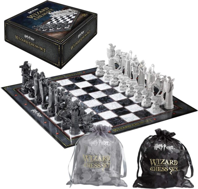 The Noble Collection Harry Potter Wizard Chess Set