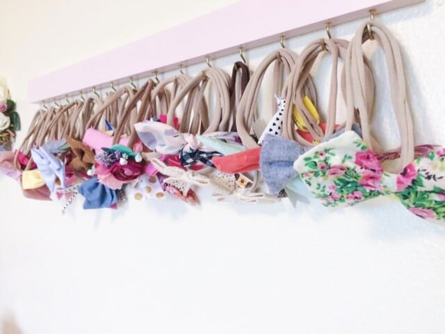 Easy DIY Headband Storage for diy bow holder ideas