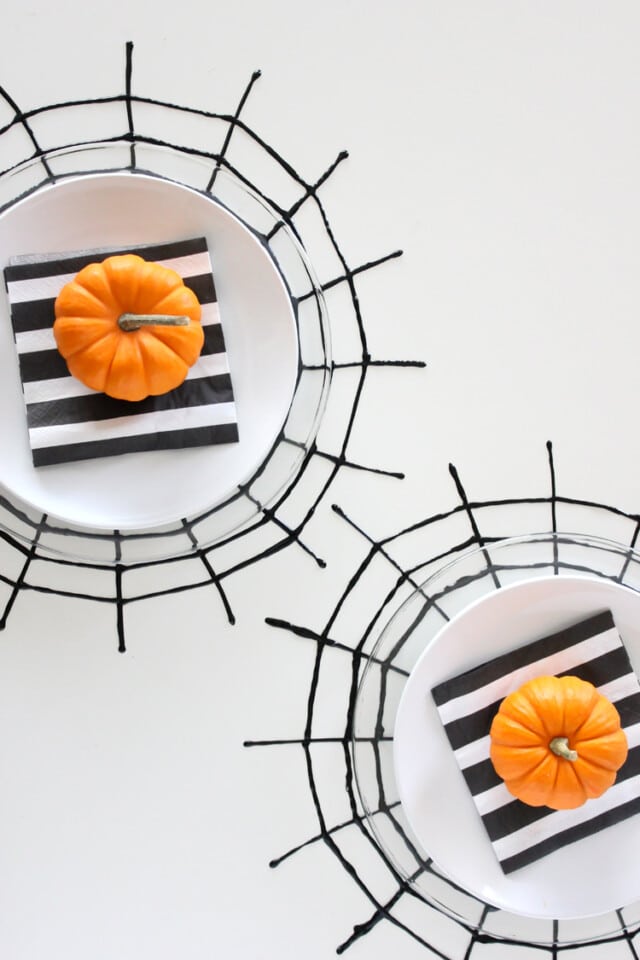 Spider Web Placemats for diy halloween decor