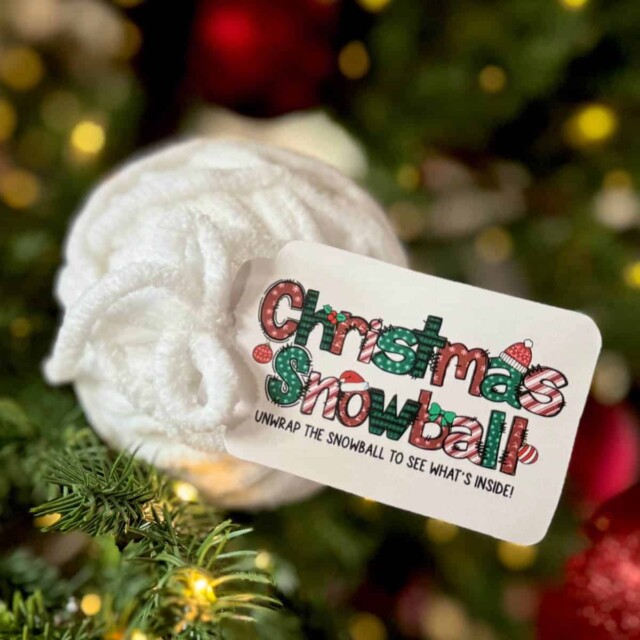 Christmas Snowball for clever money gift card ideas