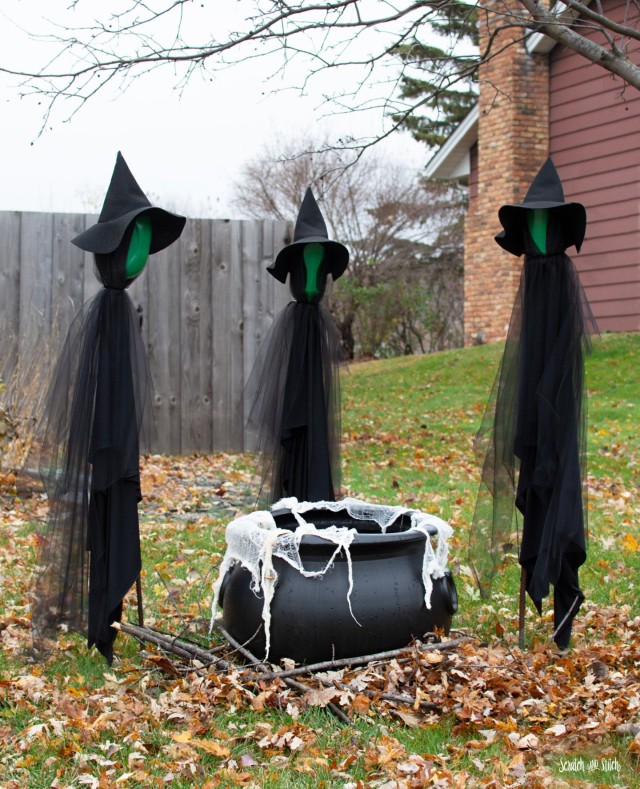 DIY HALLOWEEN DECORATIONS: 3 WITCHES AND A CAULDRON (WITH FREE WITCH HAT PATTERN