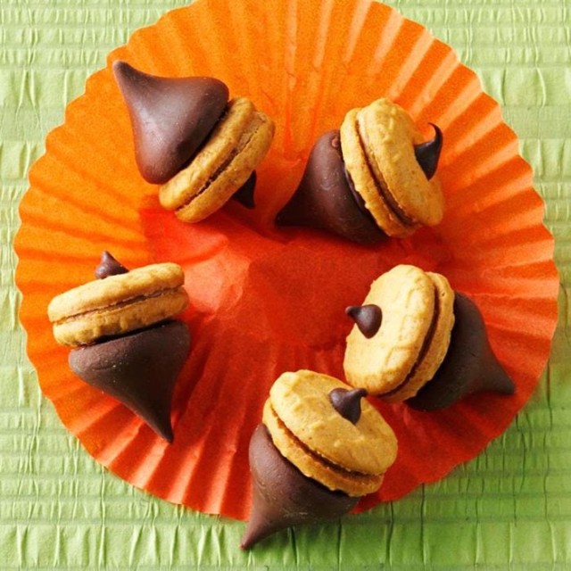 Acorn Cookies for Thanksgiving food ideas