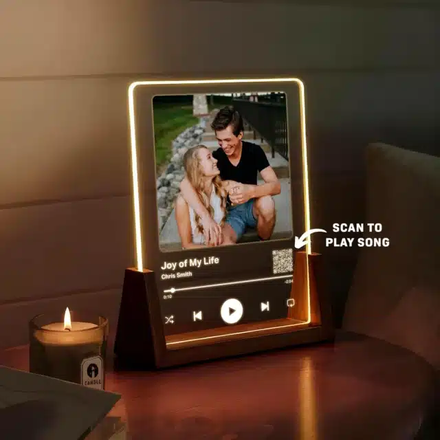 Personalized Song Plaque with Photo for Long Distance Valentine&rsquo;s Day Gifts