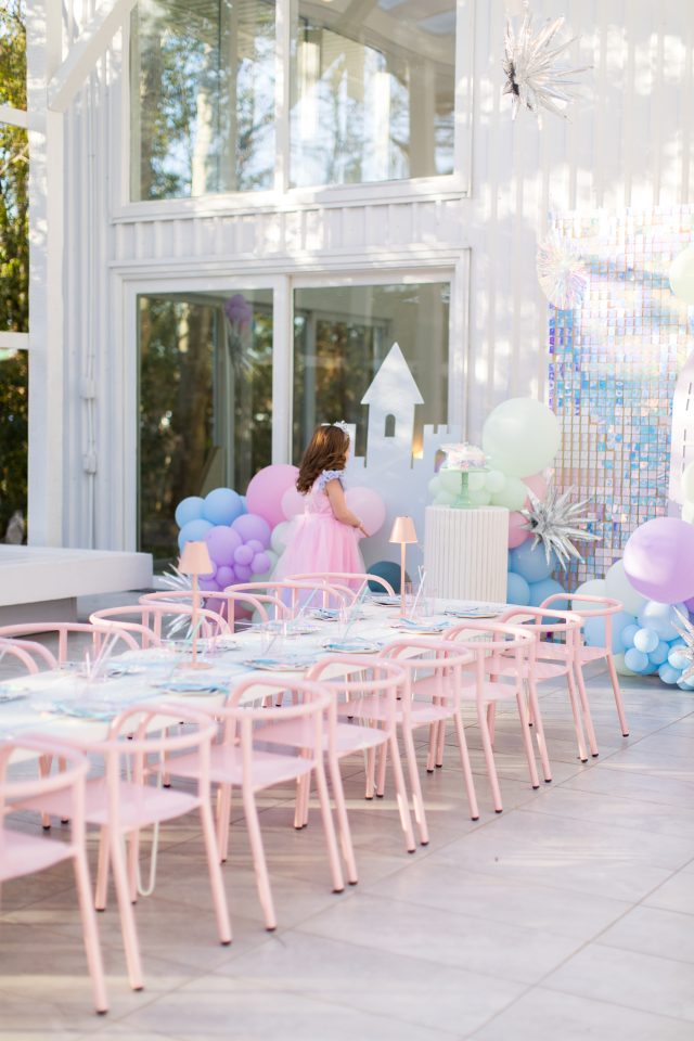 Hosting a birthday party at the Houston event venue, The Juliana by Sugar & Cloth