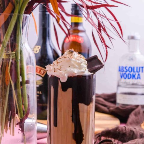 best mudslide cocktail recipe by sugar and cloth