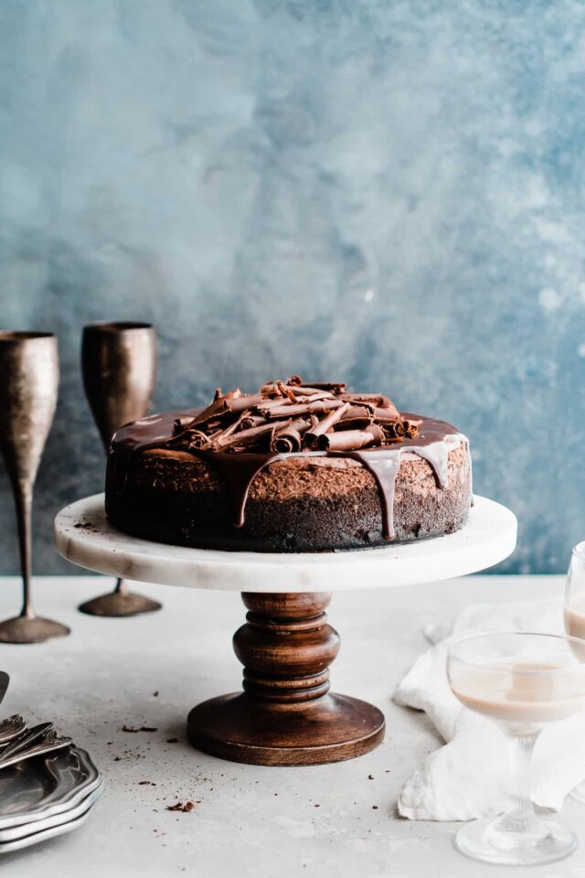 baileys chocolate cheesecake with chocolate ganache