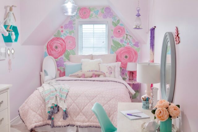 flower wall idea for little girls room