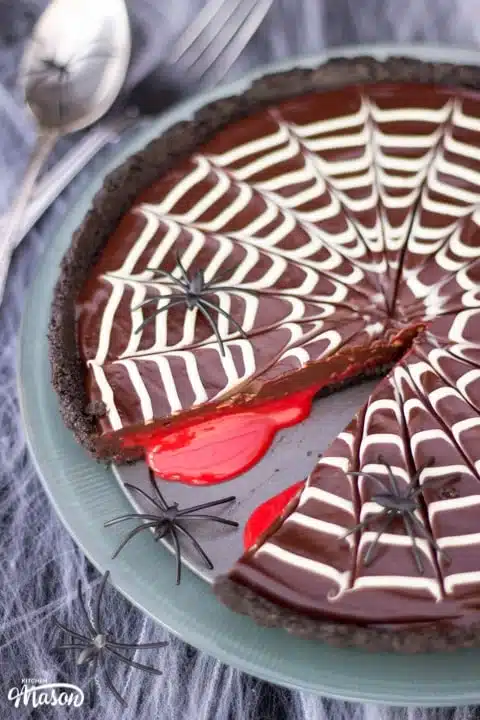 Bloody Spider Web Chocolate Tart for Halloween desserts