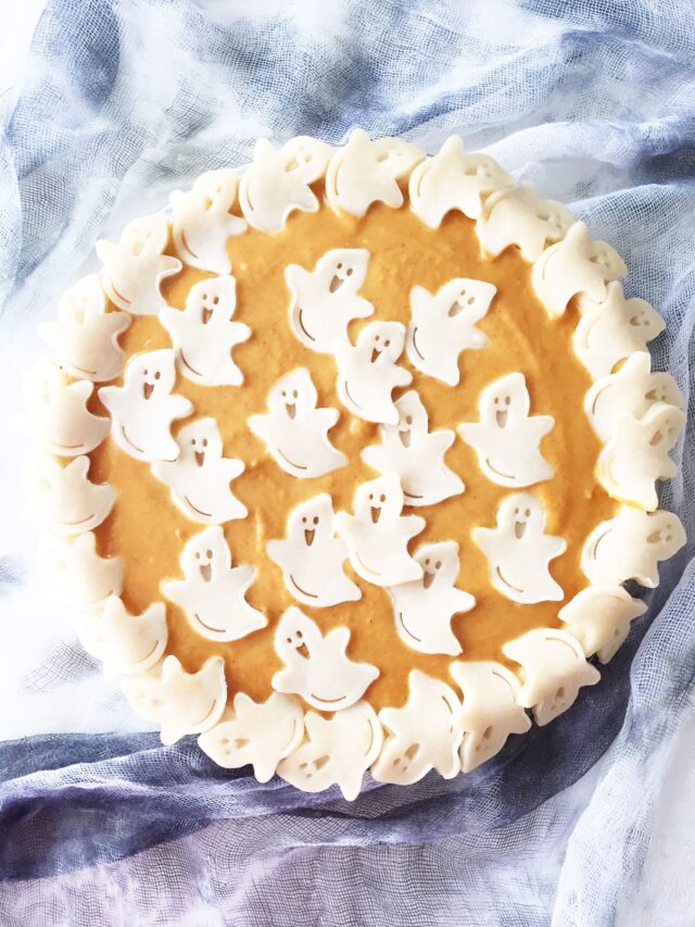 Halloween Pumpkin Pie