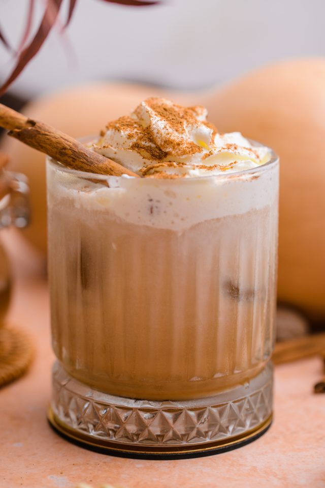 close. up of the Pumpkin spice white russian