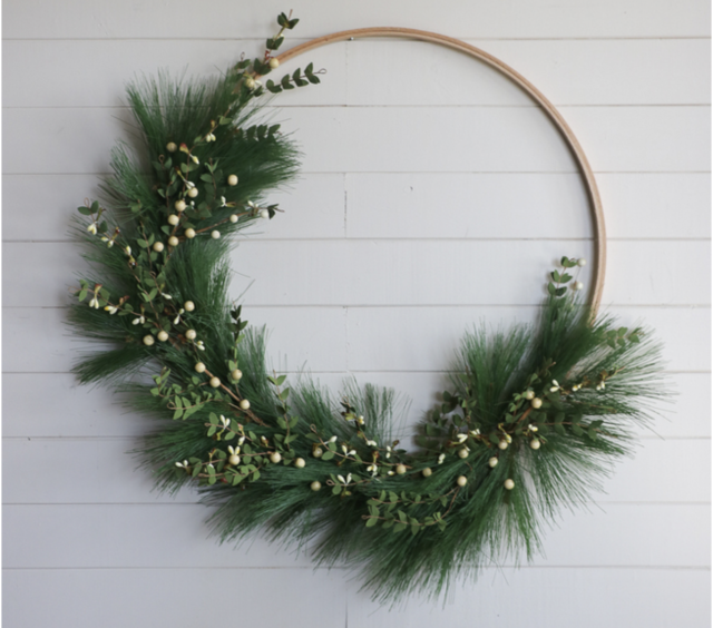DIY Hoop Christmas Wreath