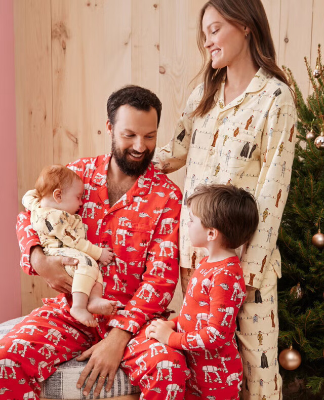 STAR WARS™ Holiday Matching Family Pajamas