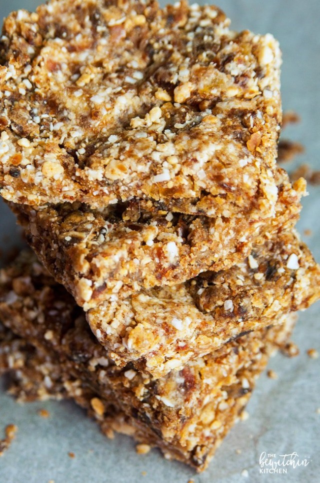 Coconut Cashew and Date Bars for whole 30 recipes