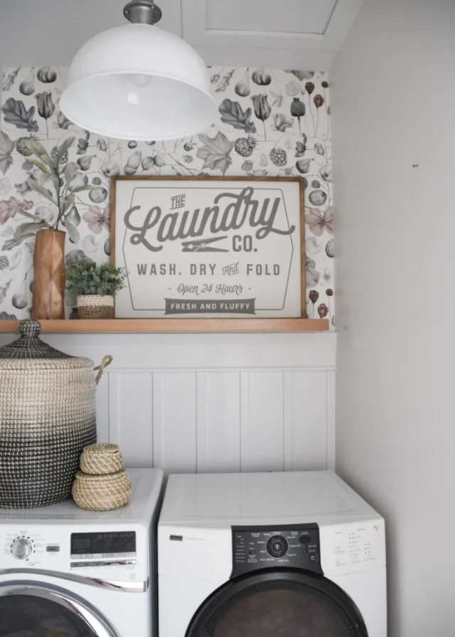 Easy Laundry Room Wallpaper Makeover Ideas (with Tutorials)