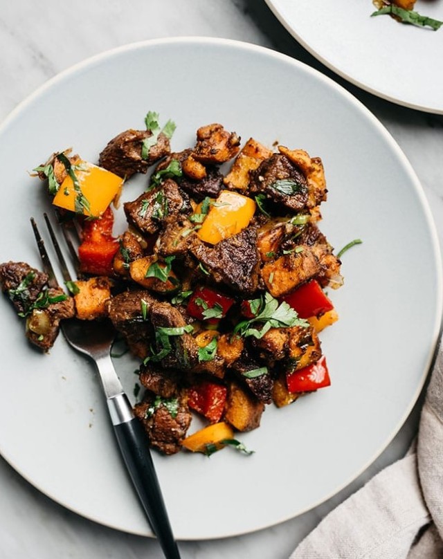 Whole30 Steak Bites with Sweet Potatoes and Peppers for Whole 30 recipes
