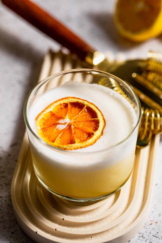 Gin Sour Cocktail Recipe