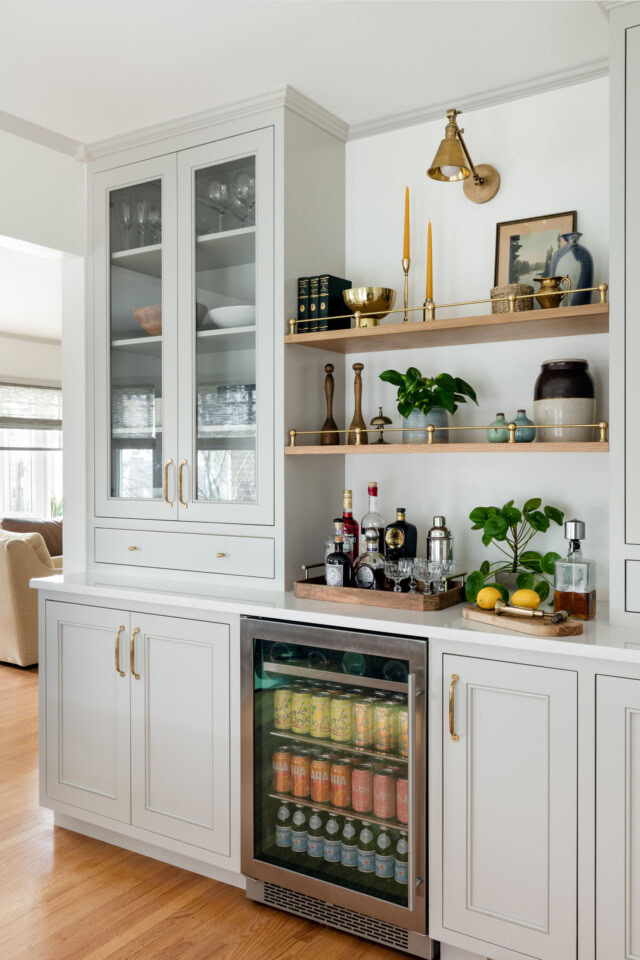 Multi-Functional Bar Nook
