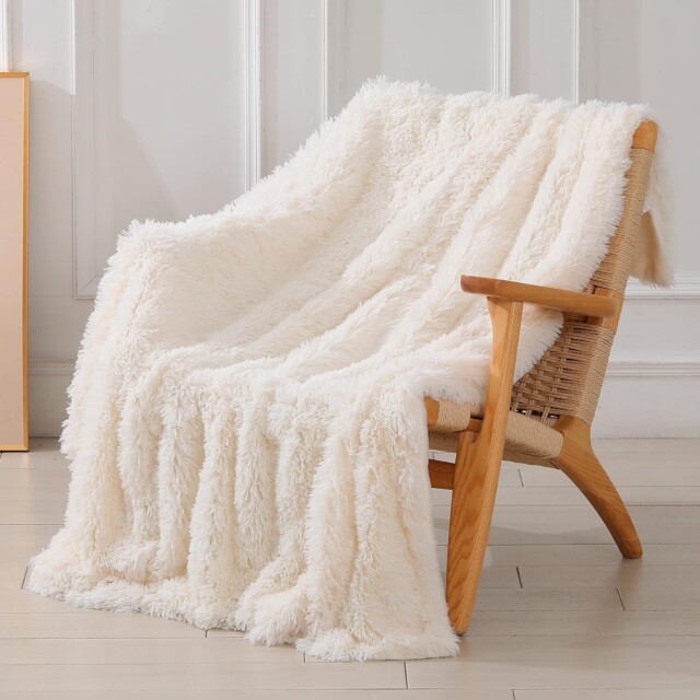 Faux Fur Throw Blanket for Amazon bedroom decor