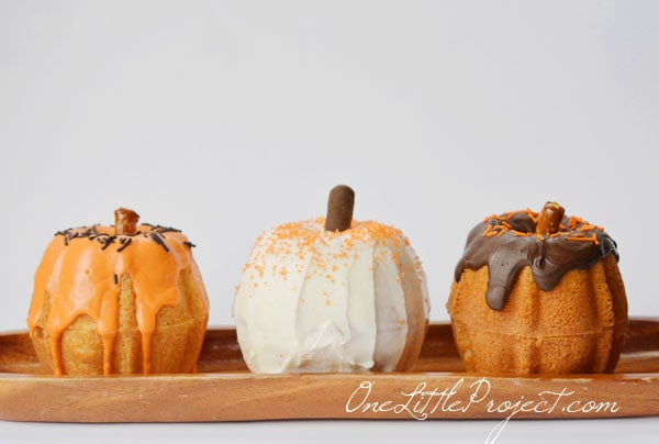 Mini Pumpkin Bundt Cakes