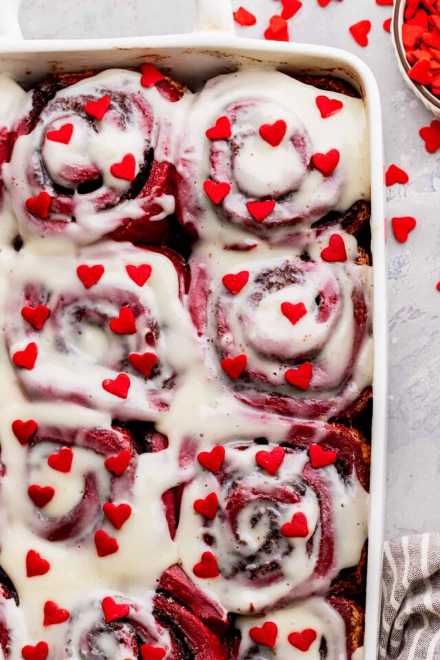 red velvet cinnamon rolls for valentines dessert ideas