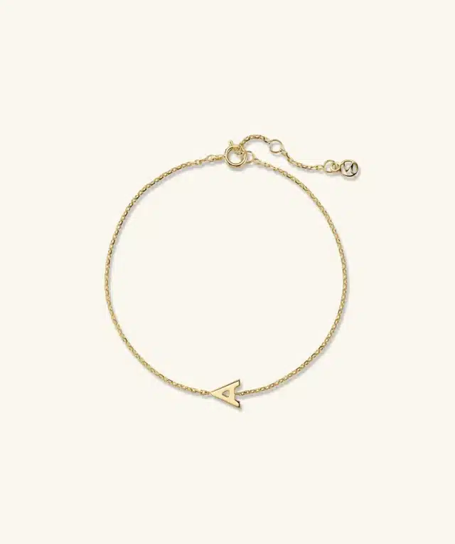 Mejuri Letter Bracelet for gifts for moms